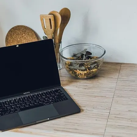 Fast Wifi Working Place Cozy